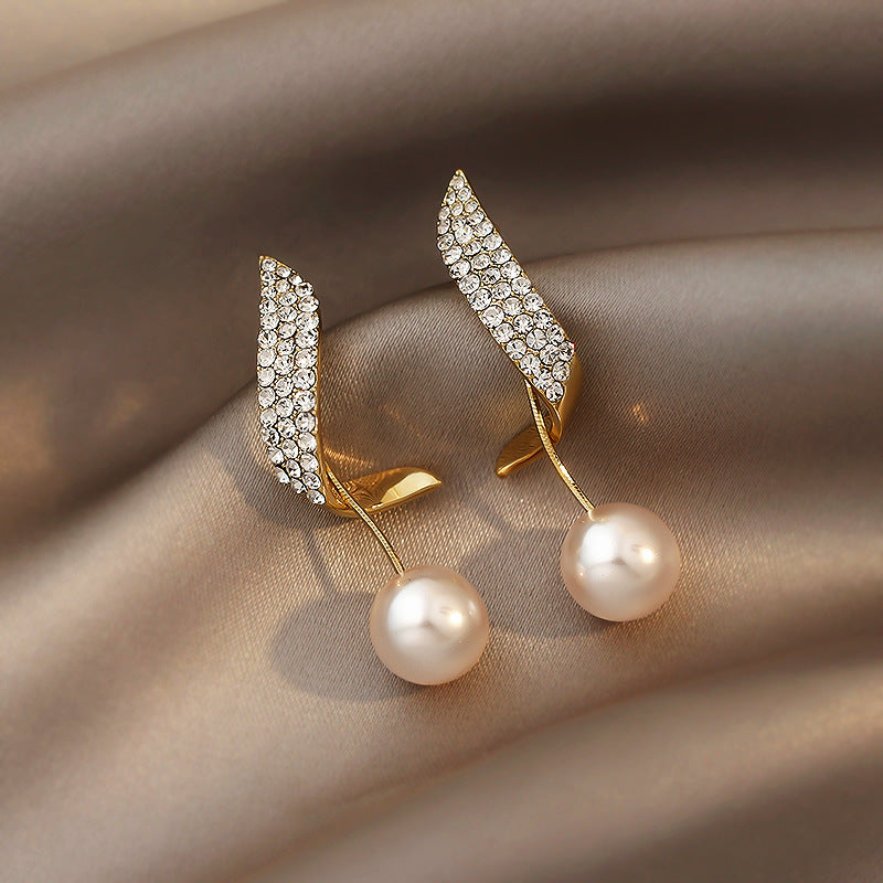 Pearl Earrings Simple Elegance Retro Ear Silver Needle